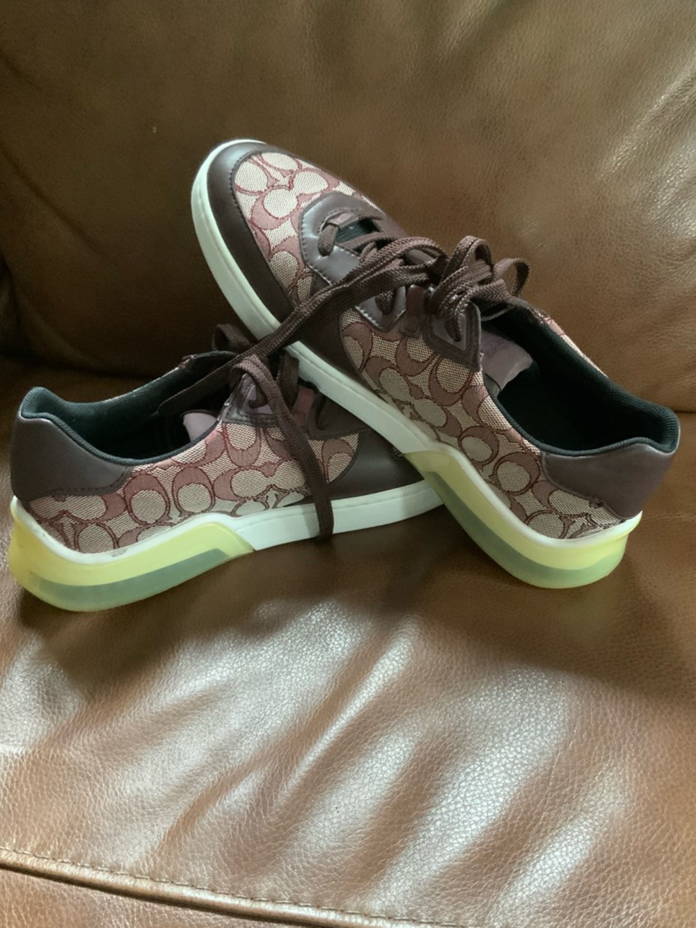 COACH citysole court Sneakers. Barely worn. Work, travel, school. Sz. 10 D - Picture 3 of 7